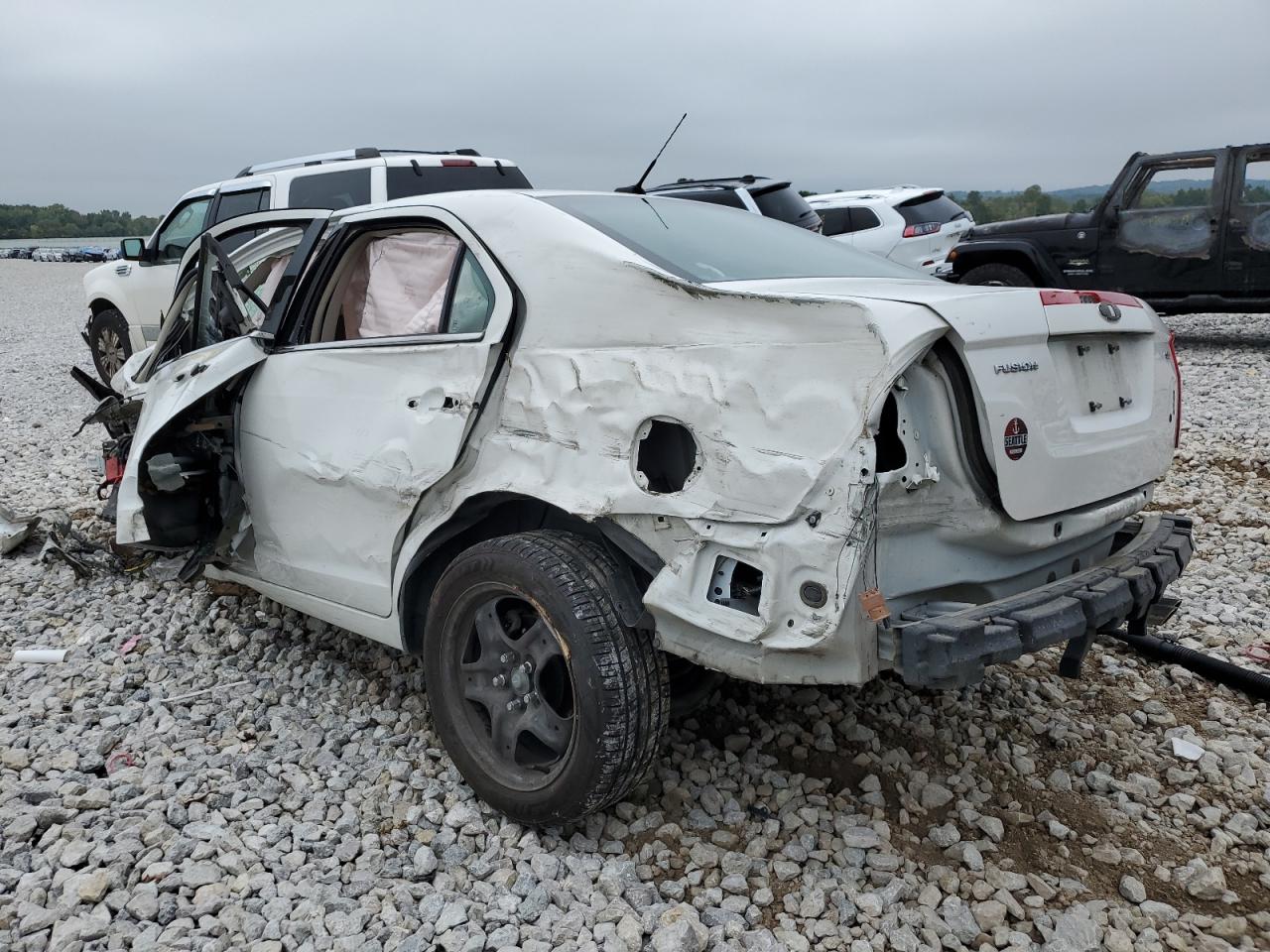 Obraz 2 z 2010 FORD FUSION SE 2010 z VIN 3FAHP0HA0AR169051