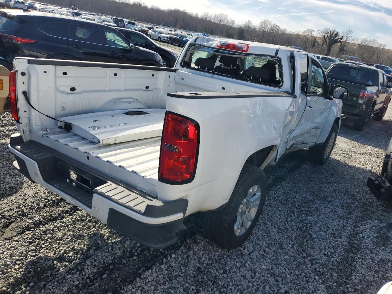 Image 3 of 2022 CHEVROLET COLORADO LT 2022 with VIN 1GCHSCEA8N1191278