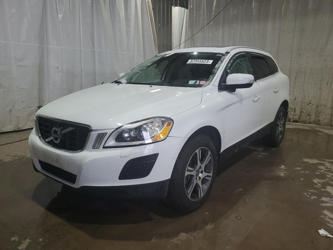 Изображение 1 2013 VOLVO XC60 T6 2013 с VIN YV4902DZ2D2379229