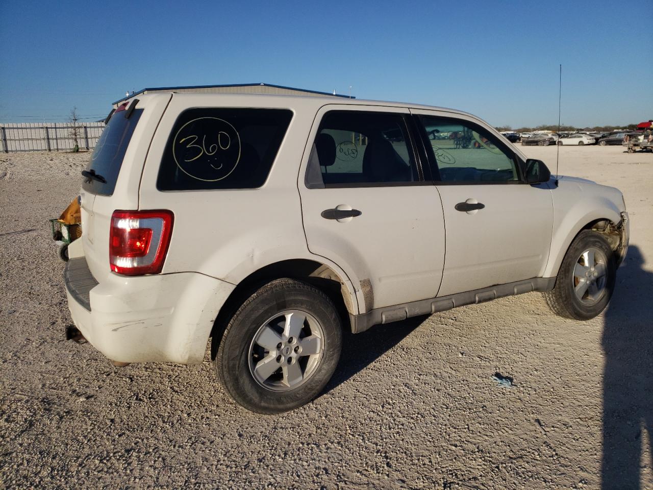 Изображение 3 2009 FORD ESCAPE XLS 2009 с VIN 1FMCU02789KA99871