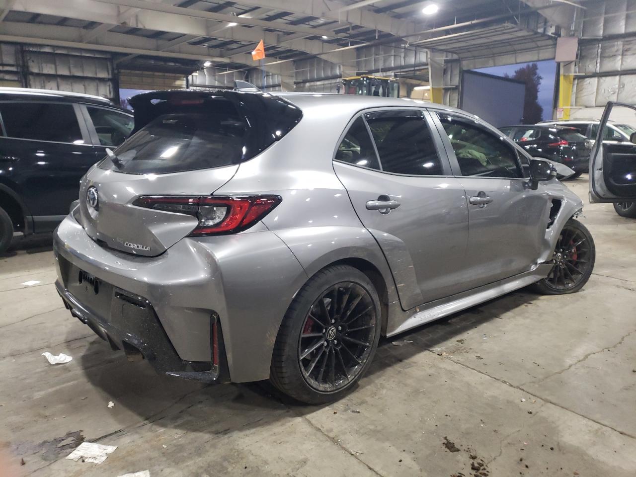 Изображение 3 2023 TOYOTA GR COROLLA CORE 2023 с VIN JTNABAAE0PA006279