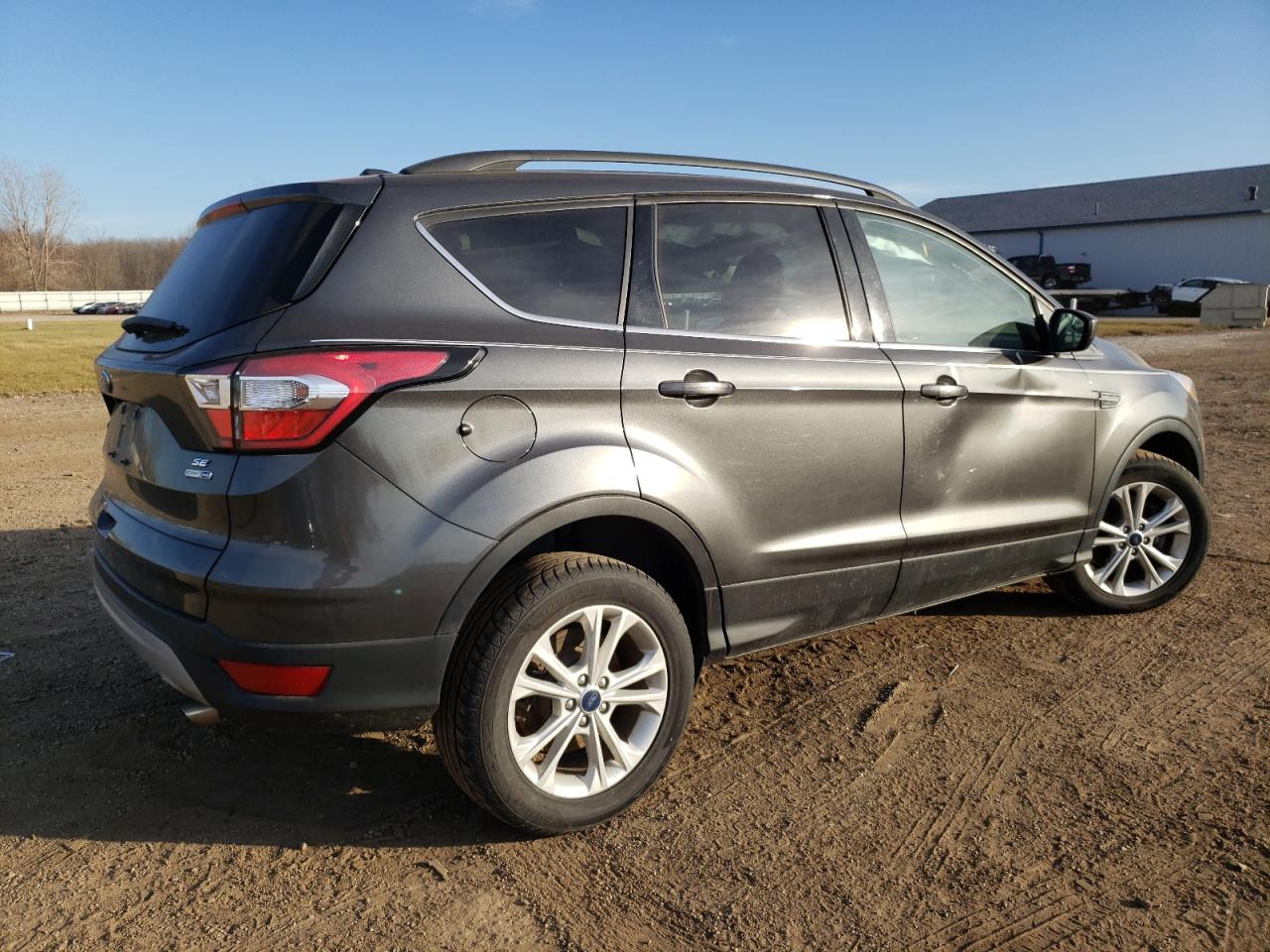 Image 3 of 2018 FORD ESCAPE SE 2018 with VIN 1FMCU9GD9JUC00881
