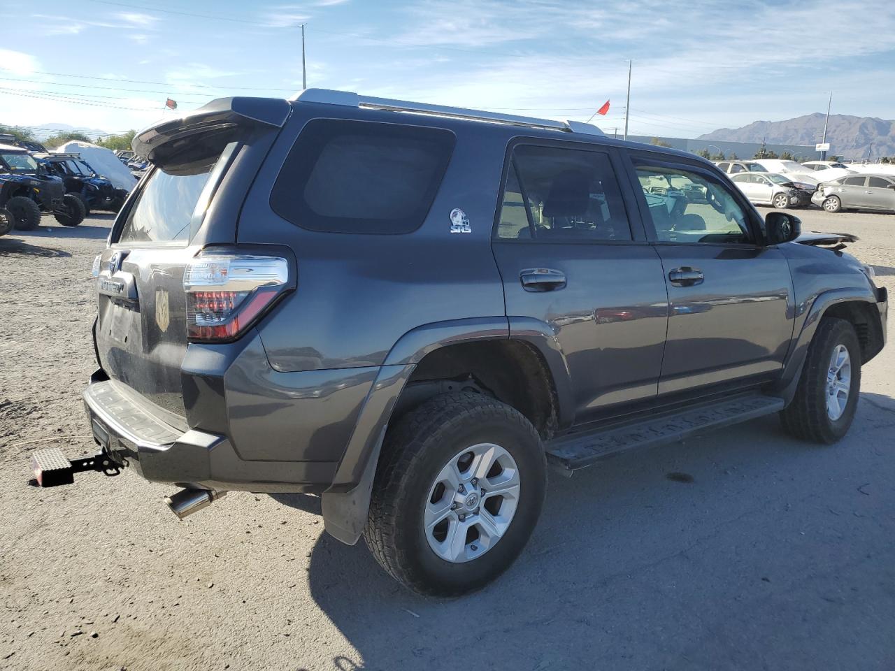 Obraz 3 z 2017 TOYOTA 4RUNNER SR5/SR5 PREMIUM 2017 z VIN JTEBU5JR3H5479225