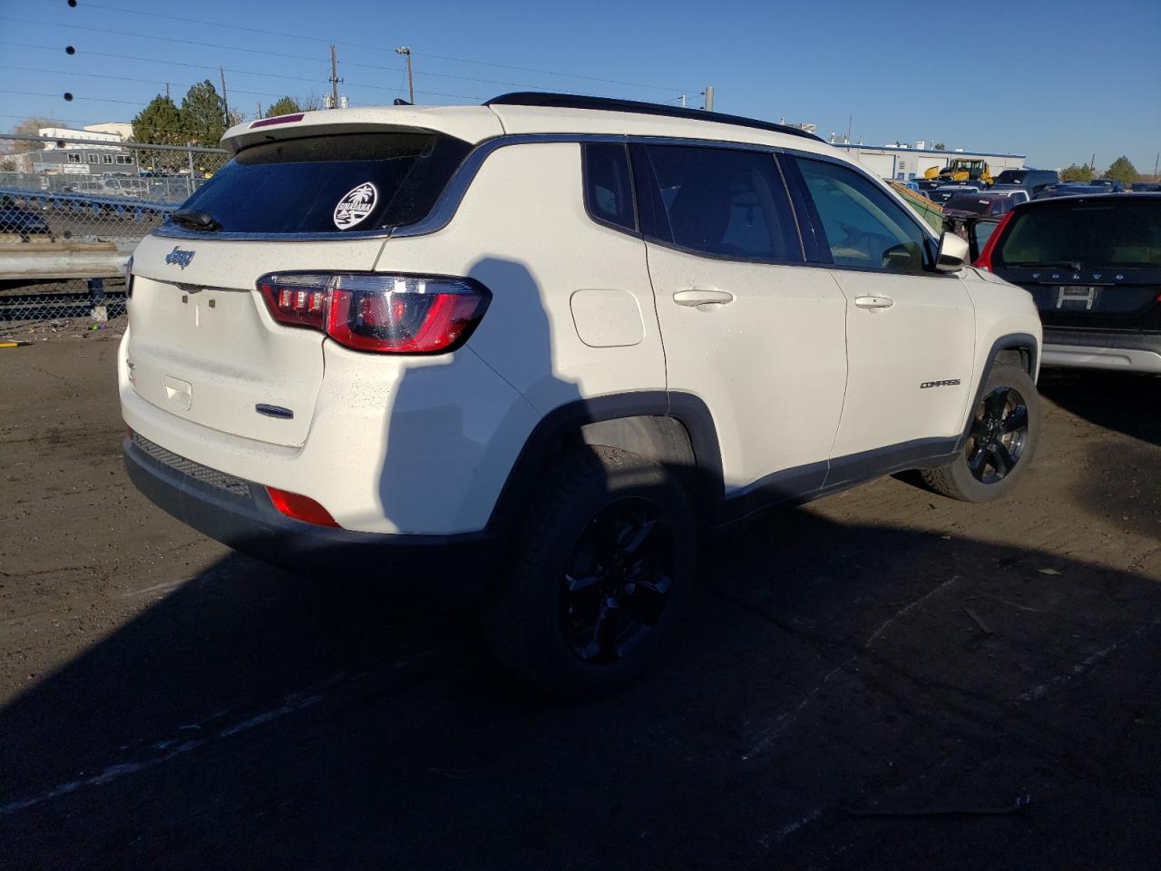 Image 3 of 2017 JEEP COMPASS LATITUDE 2017 with VIN 3C4NJDBB2HT681561