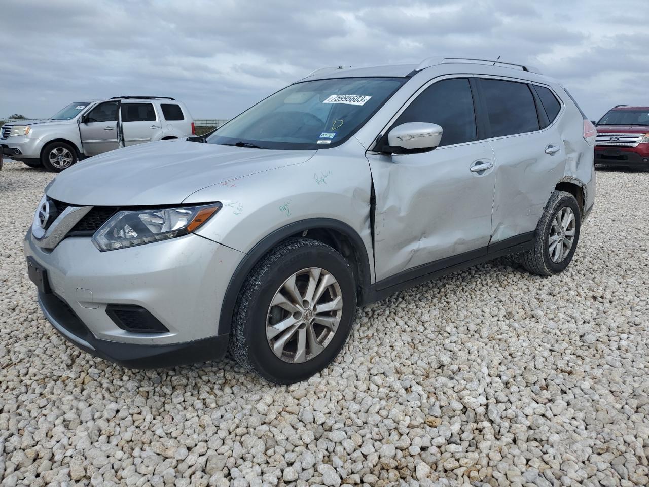 Image 1 of 2015 NISSAN ROGUE S 2015 with VIN KNMAT2MT6FP501020