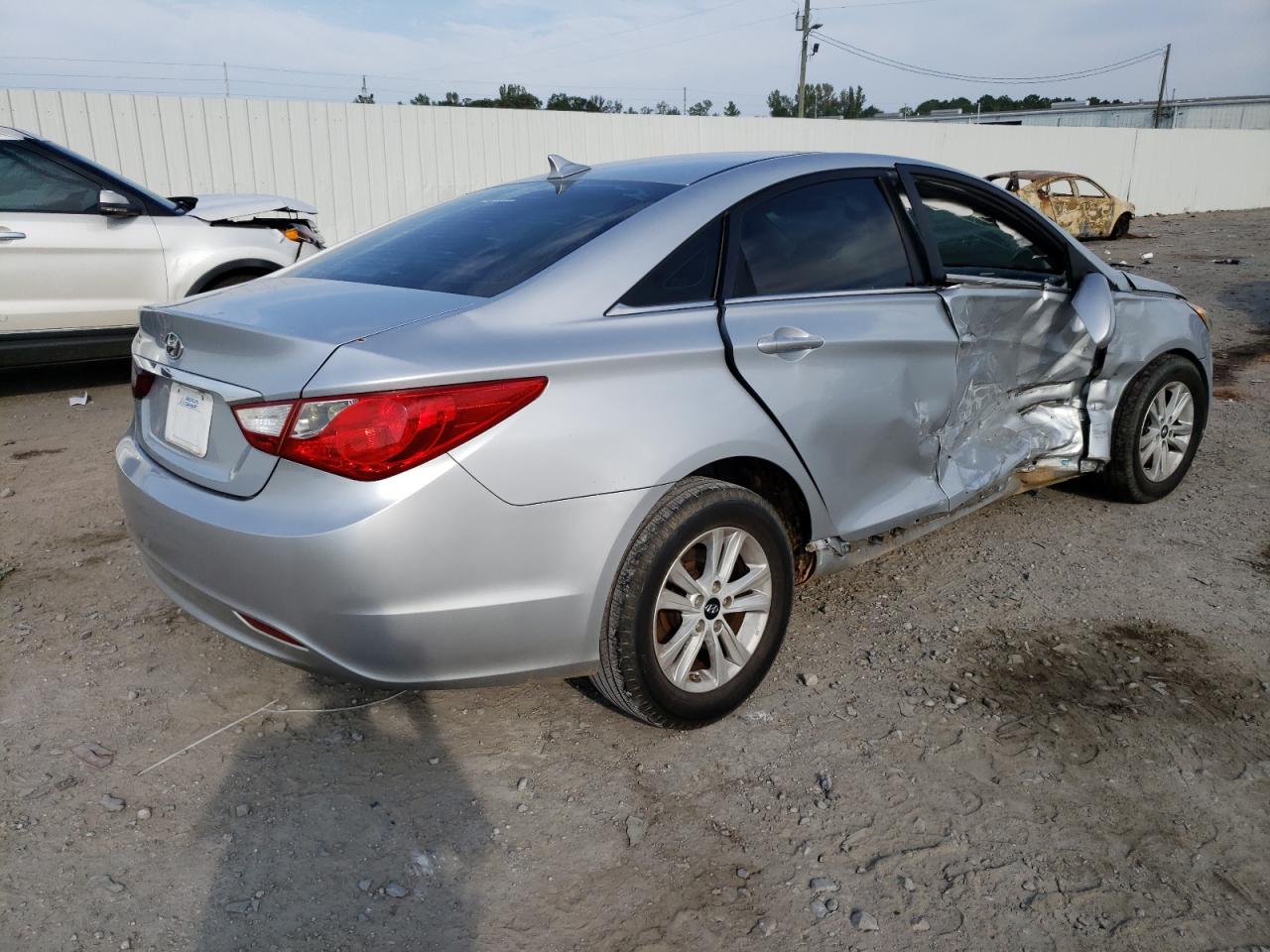 Image 3 of 2011 HYUNDAI SONATA GLS 2011 with VIN 5NPEB4AC4BH283931