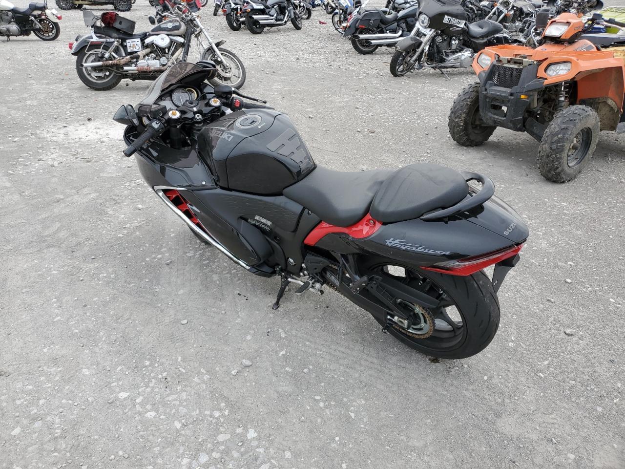 Image 3 of 2023 SUZUKI GSX1300 RR 2023 with VIN JS1EJ11B7P7100522