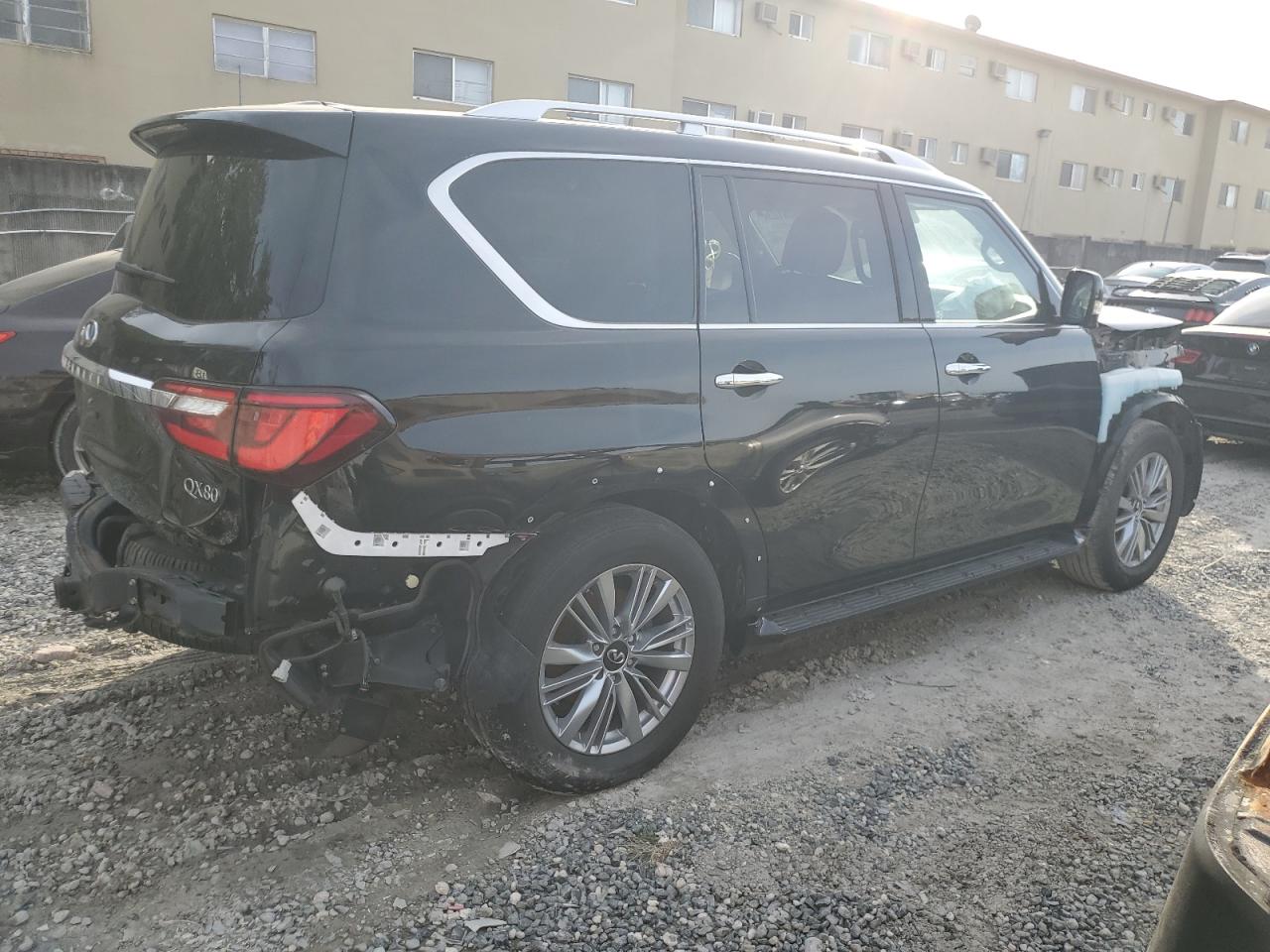 Image 3 of 2019 INFINITI QX80 LUXE 2019 with VIN JN8AZ2NE5K9235488