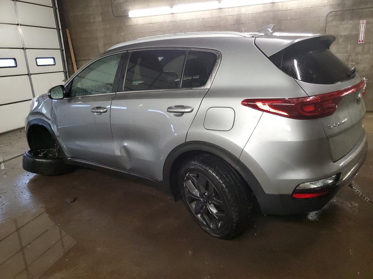 Изображение 2 2020 KIA SPORTAGE S 2020 с VIN KNDP63AC7L7704053
