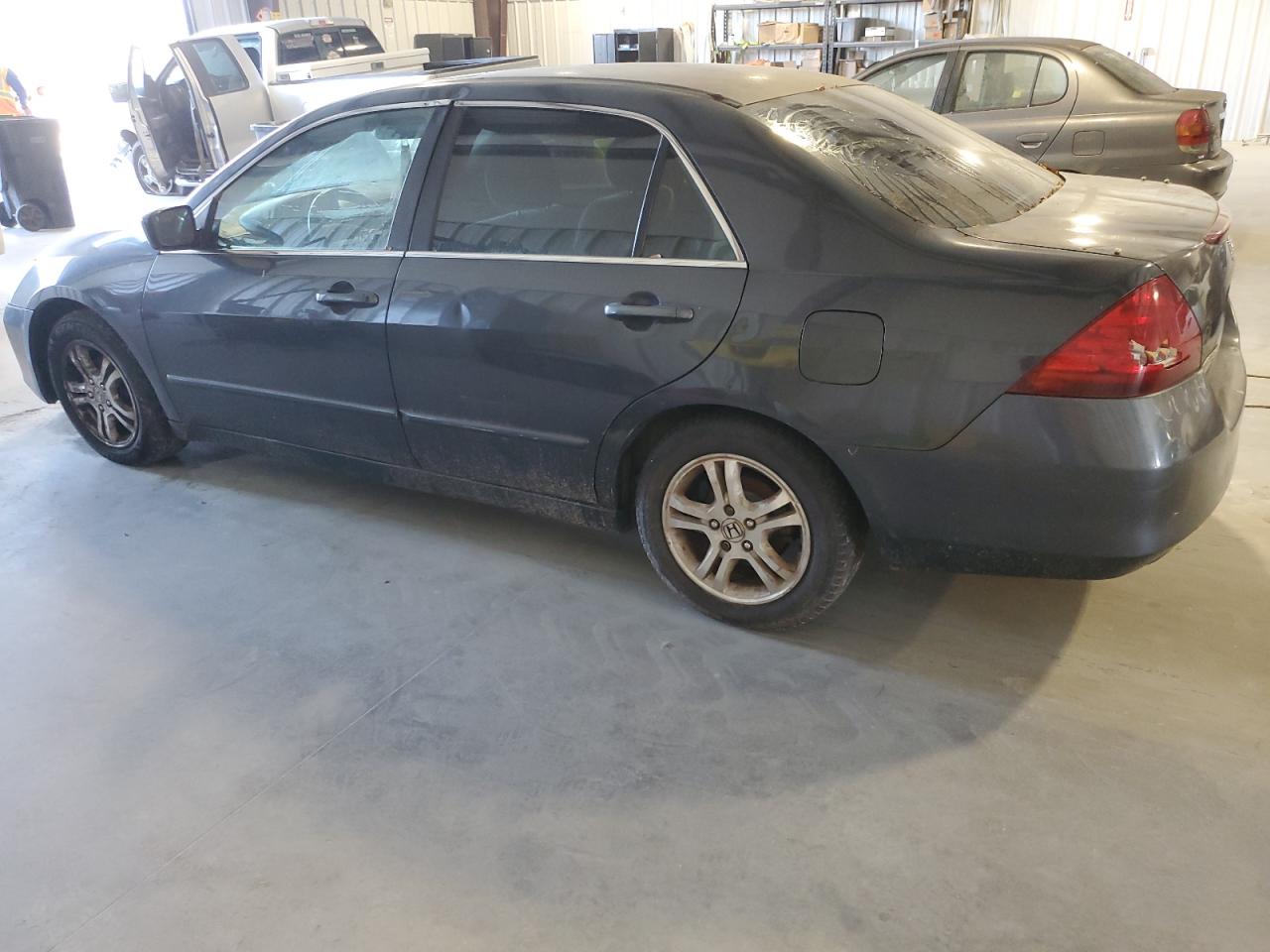 Изображение 2 2006 HONDA ACCORD EX 2006 с VIN 1HGCM56736A025255