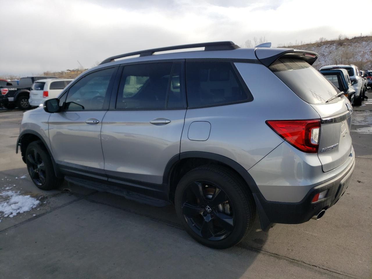 Image 2 of 2021 HONDA PASSPORT ELITE 2021 with VIN 5FNYF8H02MB008032