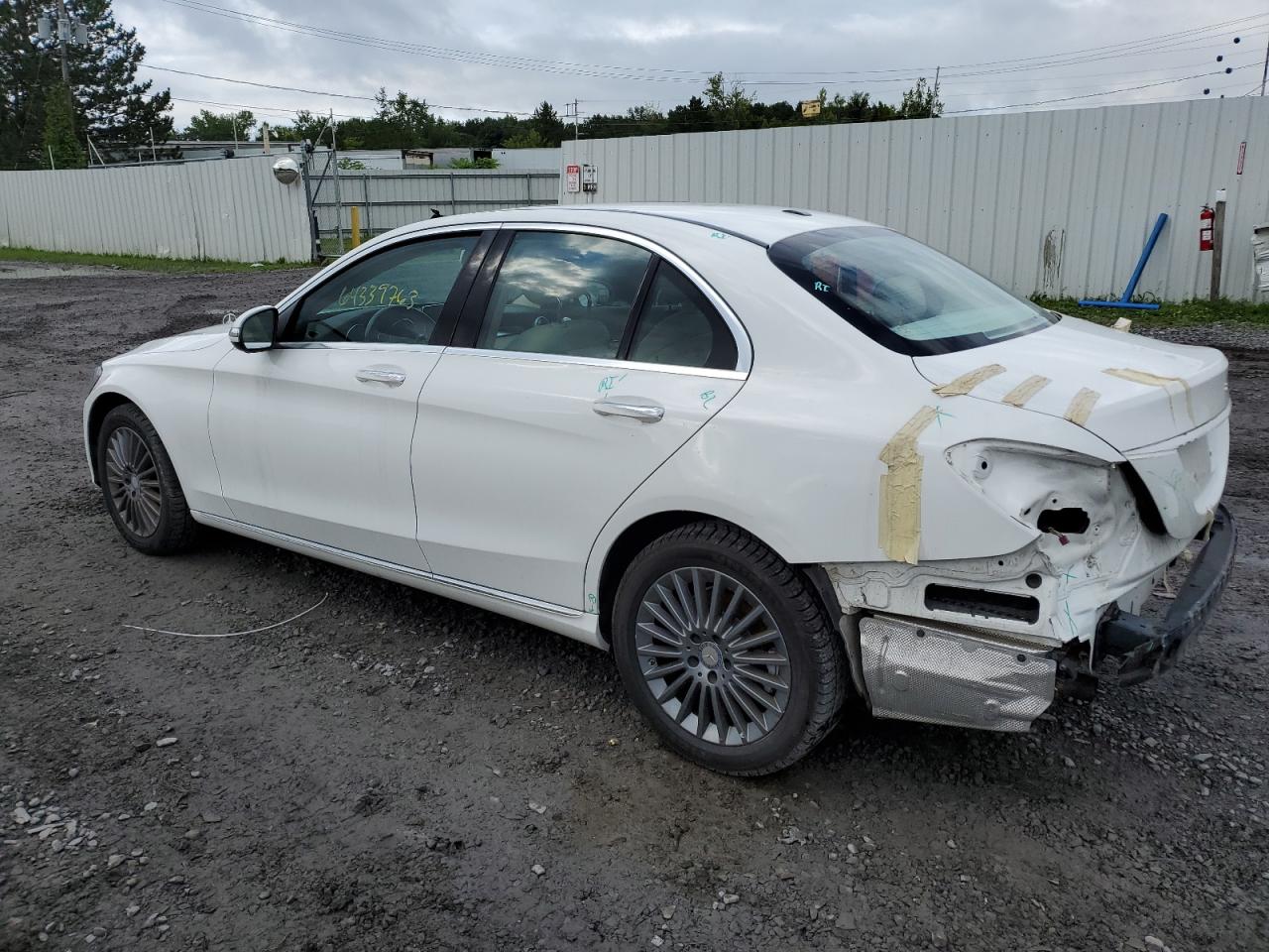 Изображение 2 2015 MERCEDES-BENZ C 300 4MATIC 2015 с VIN 55SWF4KB3FU016250