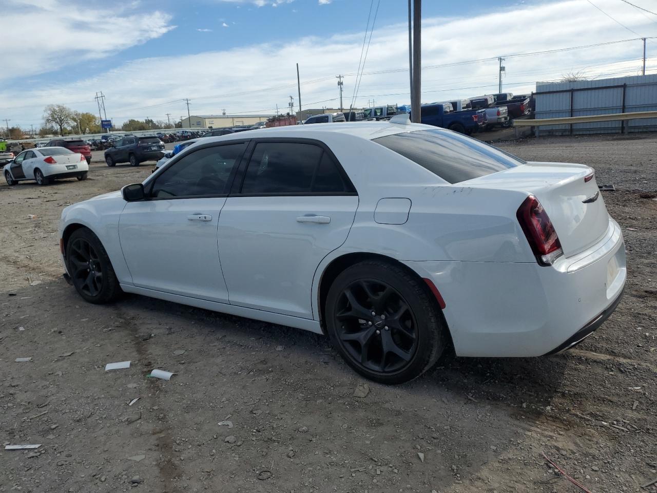Image 2 of 2021 CHRYSLER 300 S 2021 with VIN 2C3CCABG4MH592321