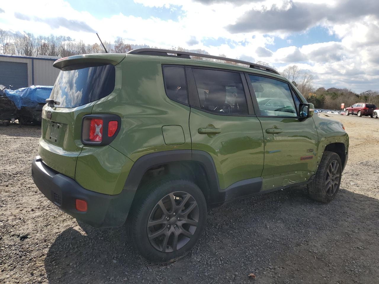 Изображение 3 2016 JEEP RENEGADE LATITUDE 2016 с VIN ZACCJBBT2GPE16844