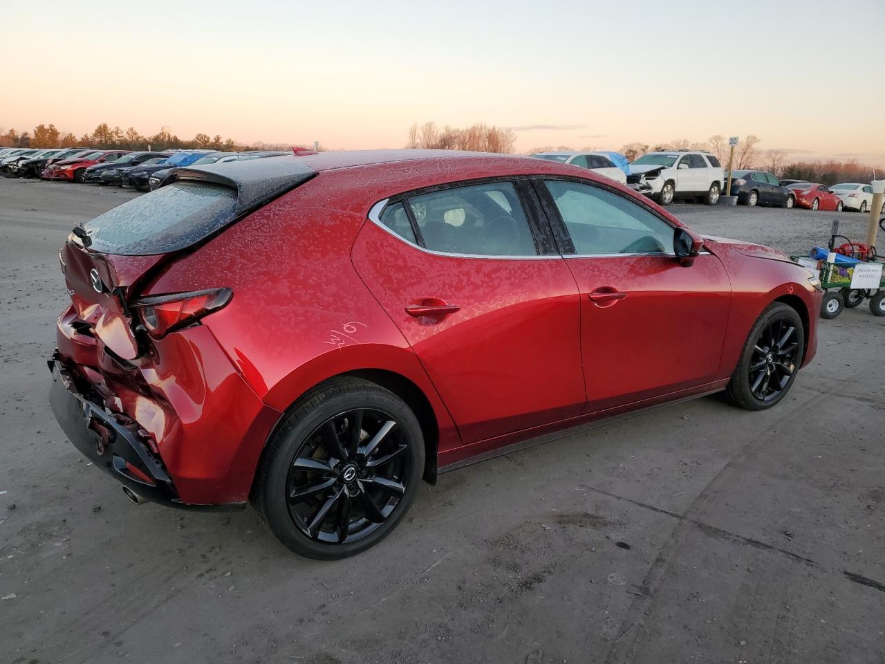Изображение 3 2022 MAZDA 3 PREMIUM 2022 с VIN JM1BPAML8N1513559