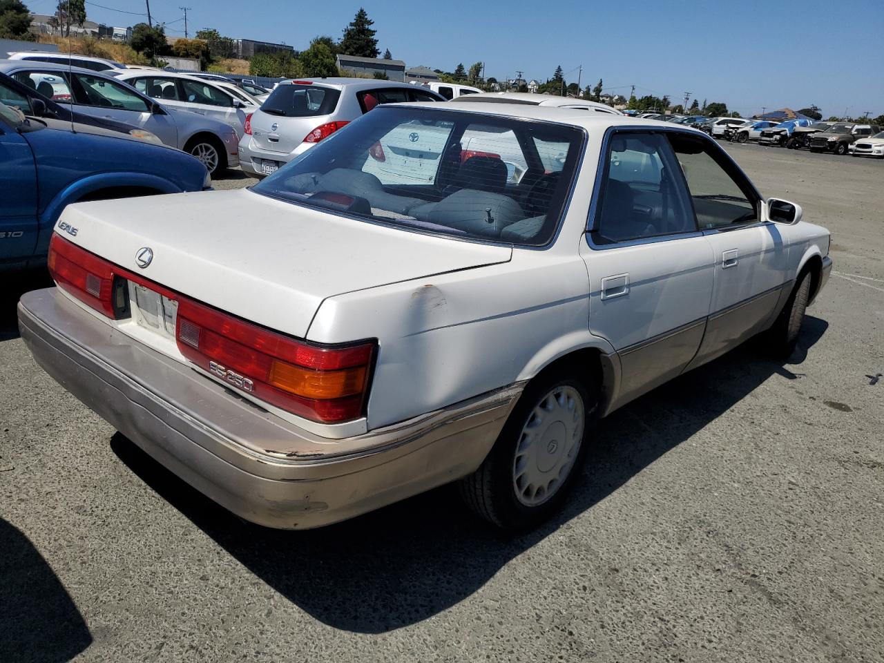 Image 3 of 1991 LEXUS ES 250 1991 with VIN JT8VV22T3M0157407