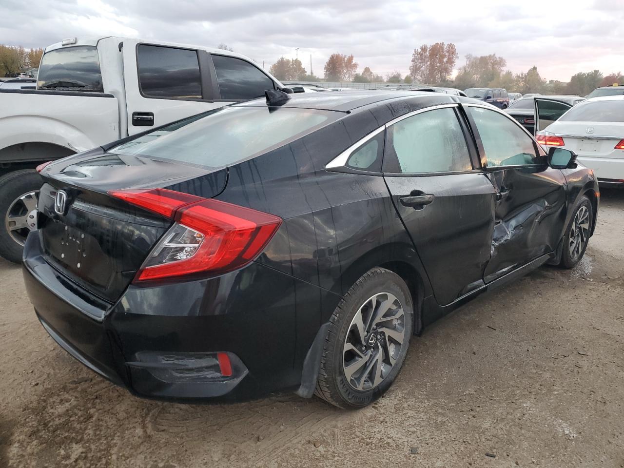 Obraz 3 z 2017 HONDA CIVIC EX 2017 z VIN 19XFC2F74HE075398