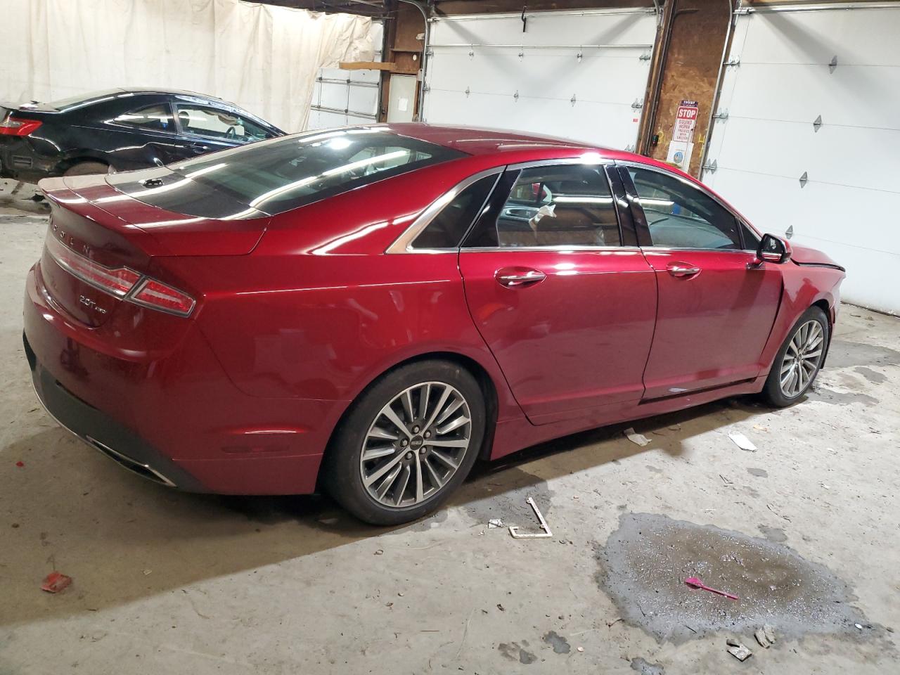Obraz 3 z 2019 LINCOLN MKZ  2019 z VIN 3LN6L5B95KR613921