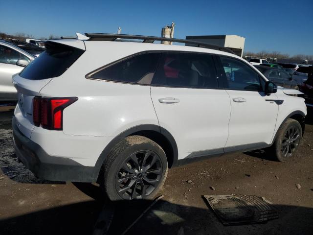 Image 3 of 2022 KIA SORENTO EX 2022 with VIN 5XYRHDLFXNG158189