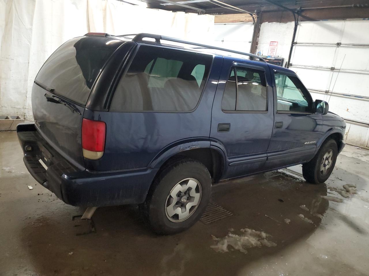 Изображение 3 2004 CHEVROLET BLAZER  2004 с VIN 1GNDT13X74K102467