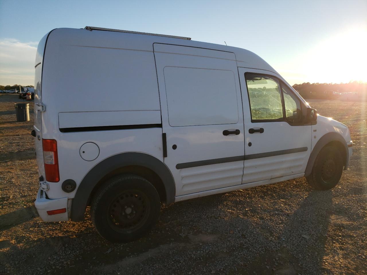 Image 3 of 2010 FORD TRANSIT CONNECT XLT 2010 with VIN NM0LS7BN7AT024091