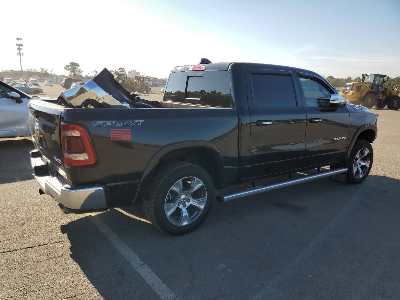 Изображение 3 2022 RAM 1500 LARAMIE 2022 с VIN 1C6SRFJT6NN268434