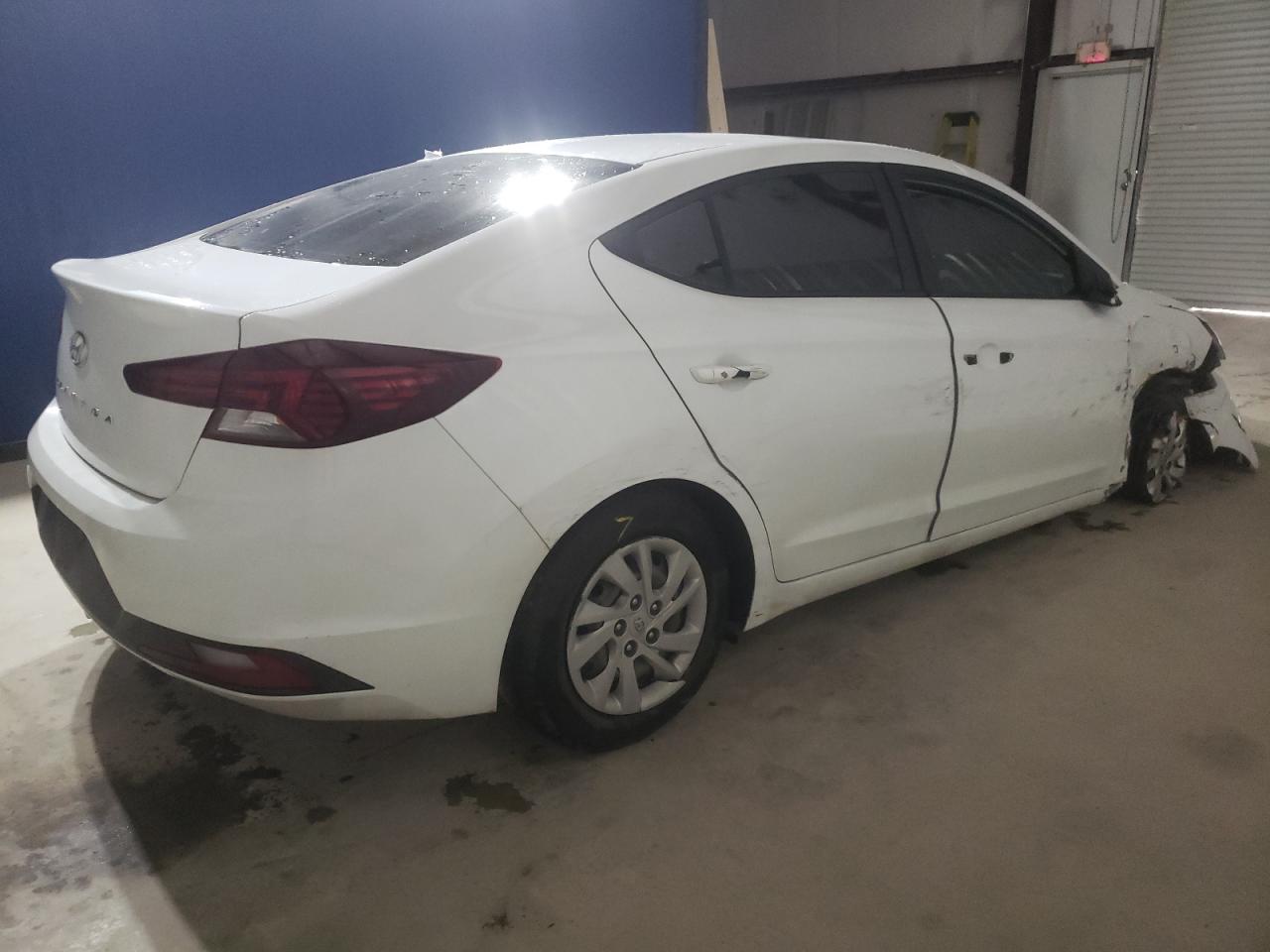 Image 3 of 2020 HYUNDAI ELANTRA SE 2020 with VIN 5NPD74LF3LH599116