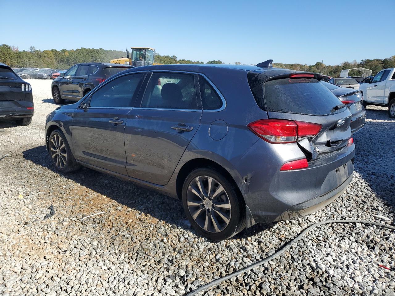 Image 2 of 2019 HYUNDAI ELANTRA GT  2019 with VIN KMHH35LE3KU115679