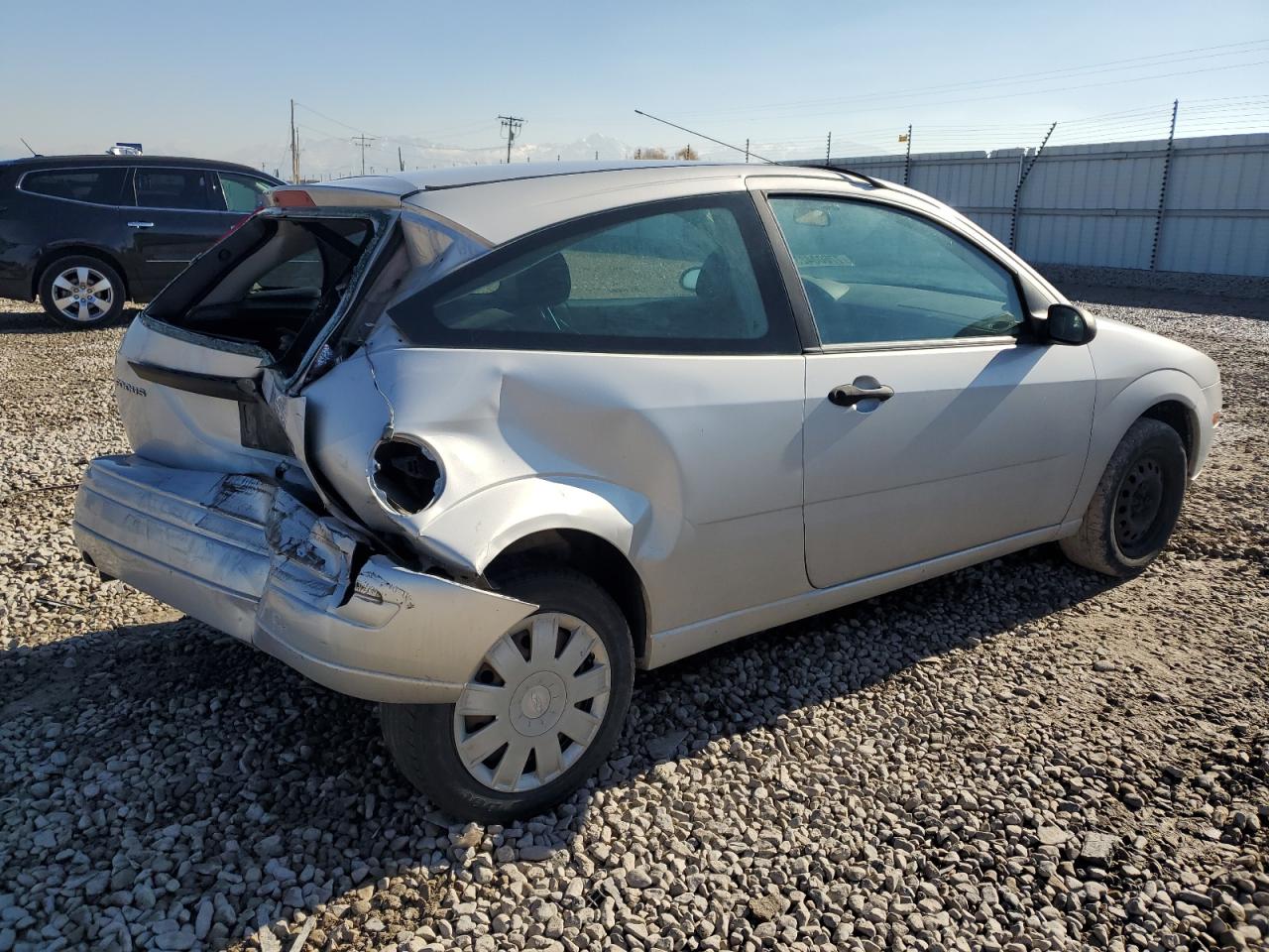 Image 3 of 2007 FORD FOCUS ZX3 2007 with VIN 1FAFP31N97W298207