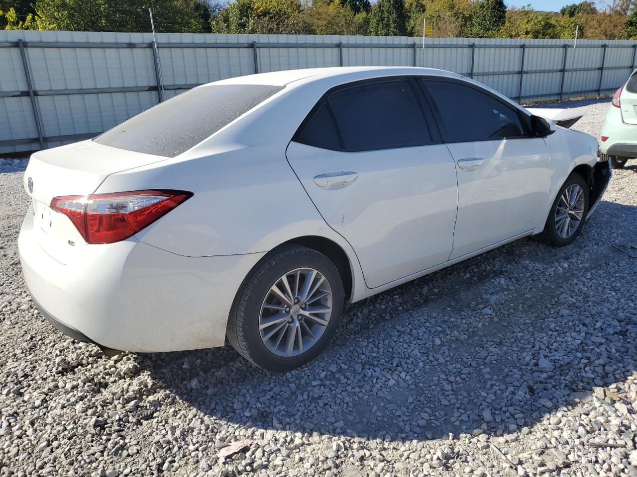 Obraz 3 z 2015 TOYOTA COROLLA L 2015 z VIN 5YFBURHE6FP249225