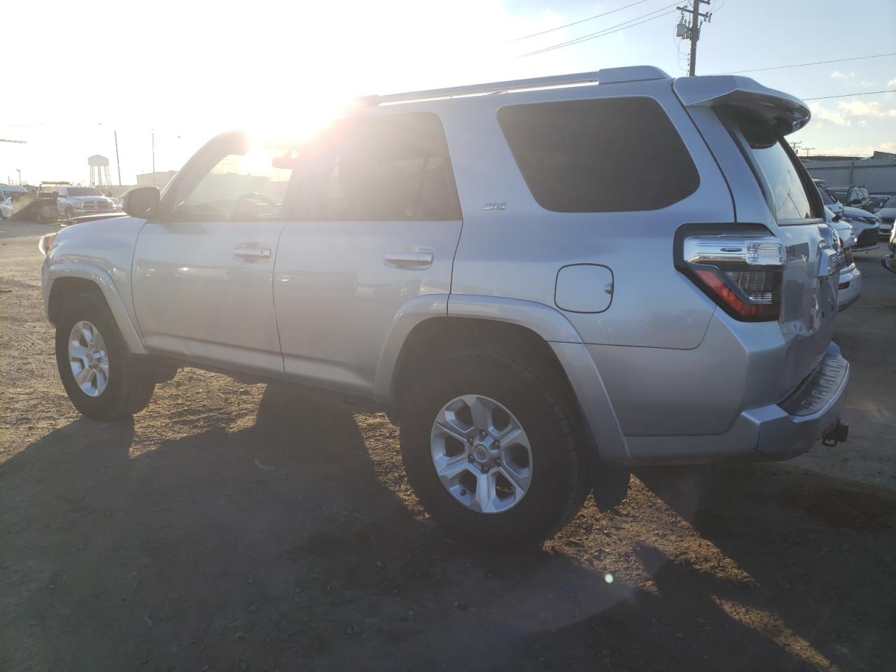 Изображение 2 2015 TOYOTA 4RUNNER SR5 2015 с VIN JTEBU5JR0F5254371