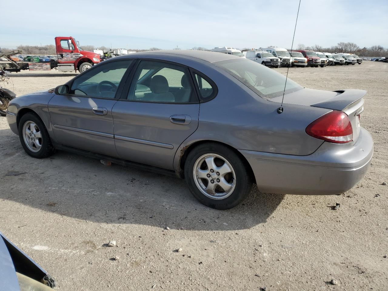 Obraz 2 z 2007 FORD TAURUS SE 2007 z VIN 1FAFP53U17A156804