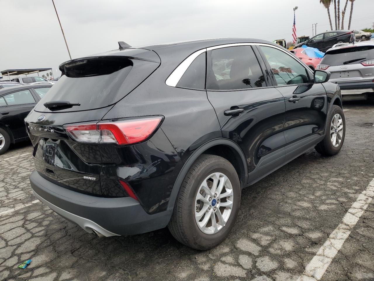 Obraz 3 z 2022 FORD ESCAPE SE 2022 z VIN 1FMCU9G68NUA71409