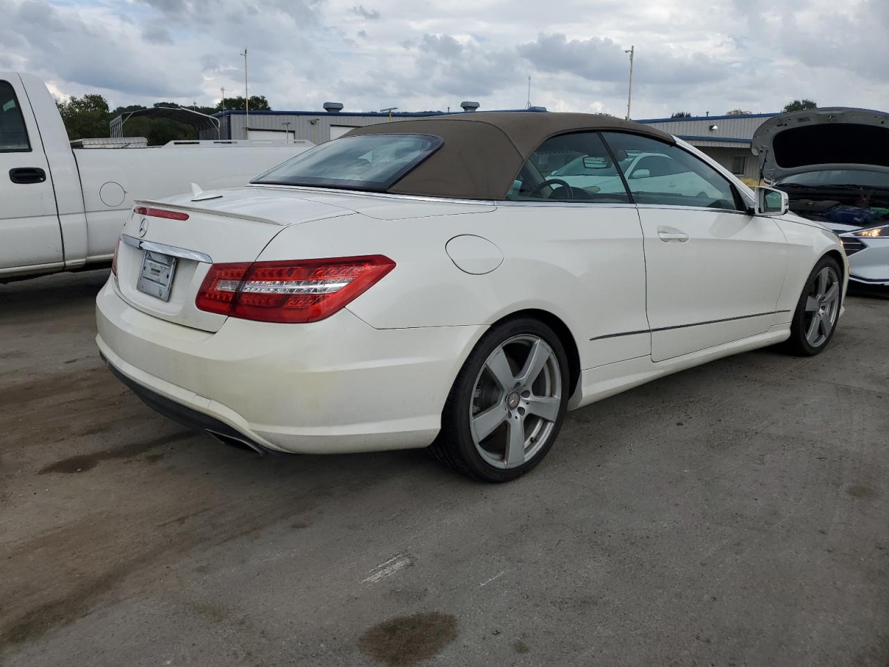 Изображение 3 2011 MERCEDES-BENZ E 550 2011 с VIN WDDKK7CF5BF089386