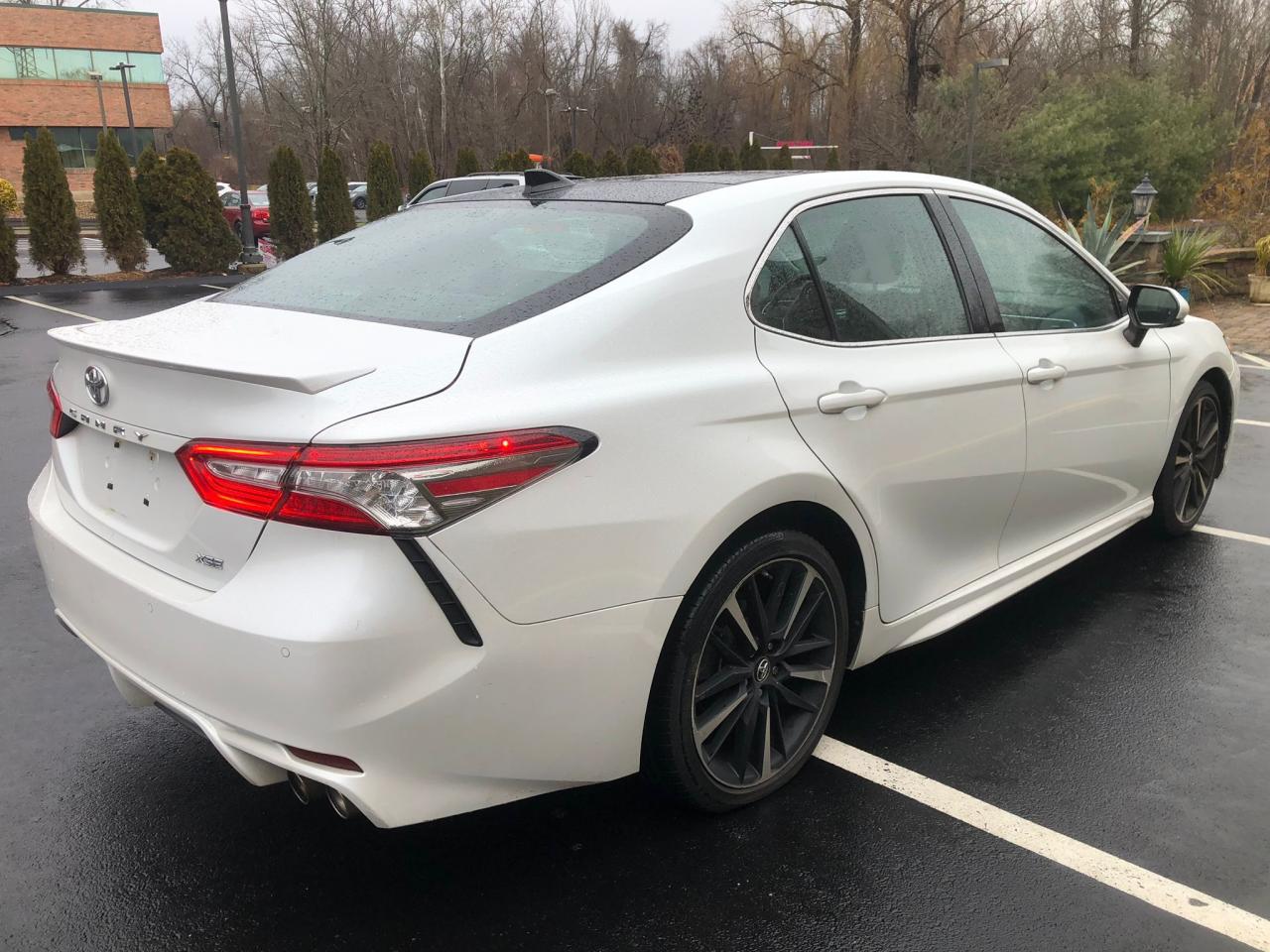 Изображение 3 2018 TOYOTA CAMRY XSE 2018 с VIN 4T1B61HKXJU055452