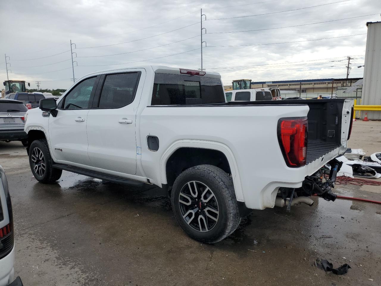 Image 2 of 2022 GMC SIERRA LIMITED K1500 AT4 2022 with VIN 3GTP9EEL6NG133028