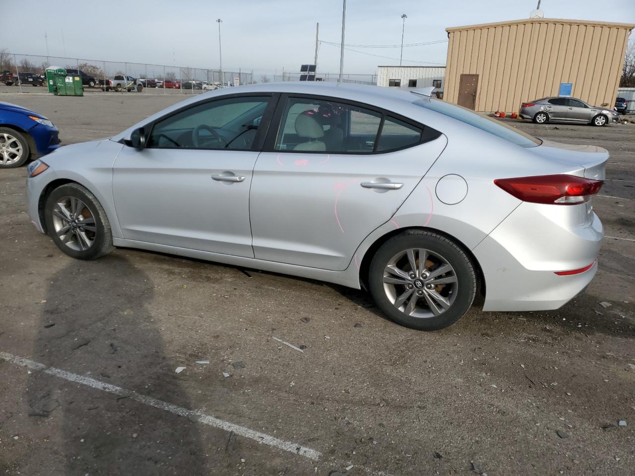 Изображение 2 2018 HYUNDAI ELANTRA SEL 2018 с VIN KMHD84LF2JU467721