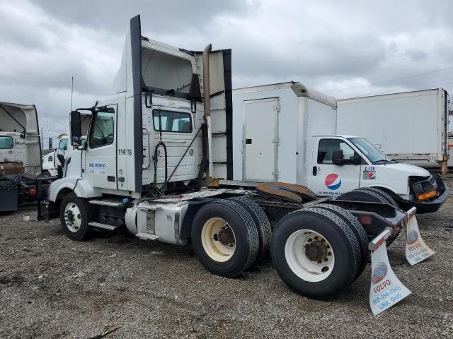 Image 3 of 2016 VOLVO VN VNL 2016 with VIN 4V4NC9EG8GN946436