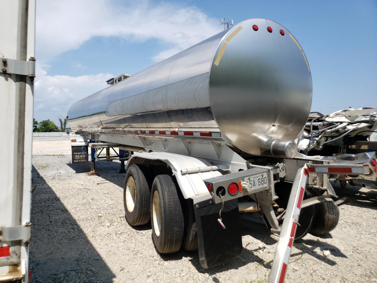Изображение 3 2005 OTHR TANKER 2005 с VIN 5WSAA43275N037668