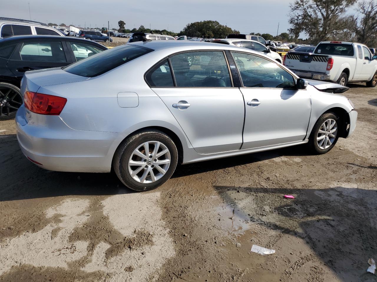 Изображение 3 2011 VOLKSWAGEN JETTA SE 2011 с VIN 3VWDZ7AJ5BM052082