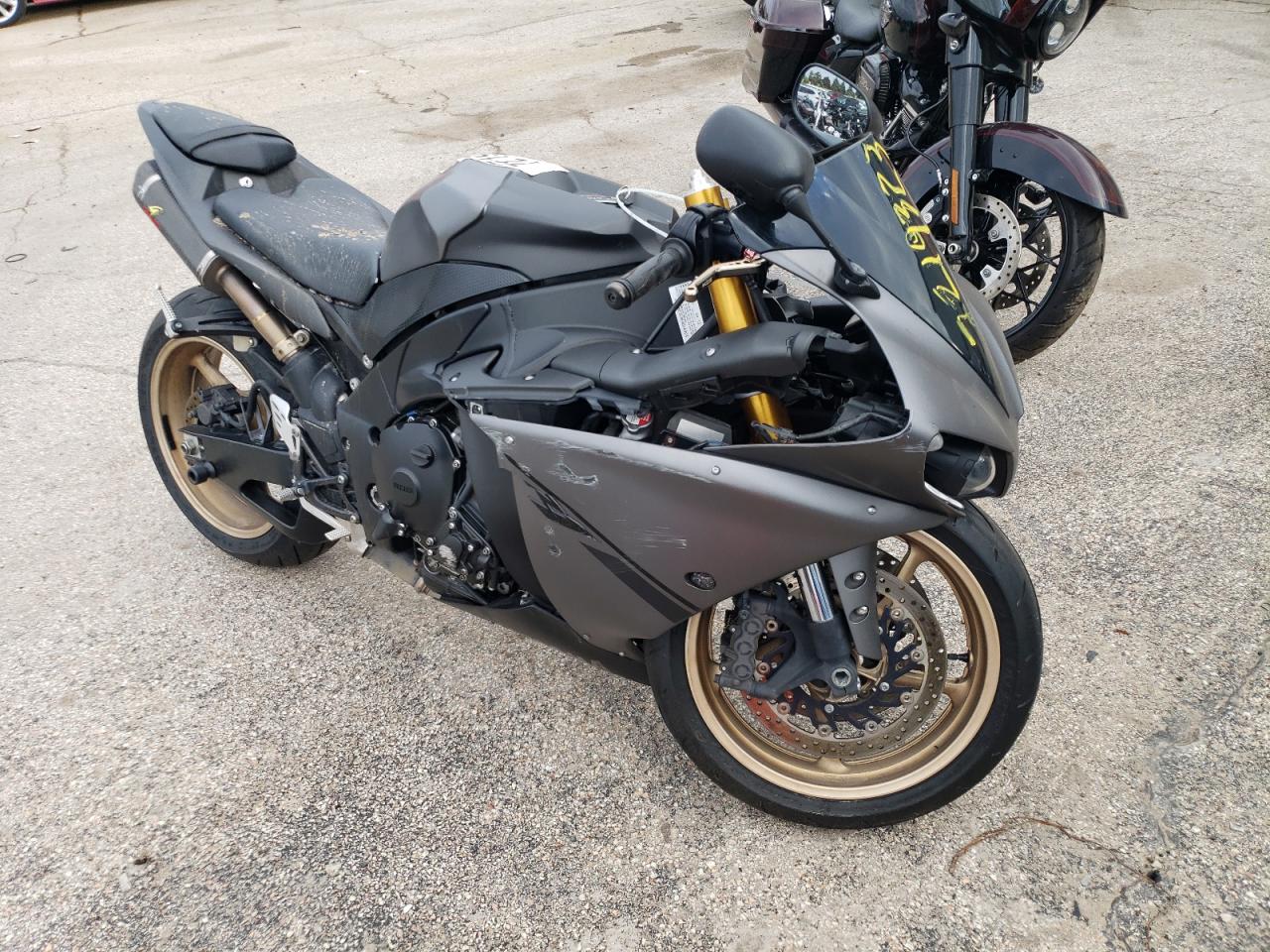 Изображение 2014 YAMAHA YZFR1  2014