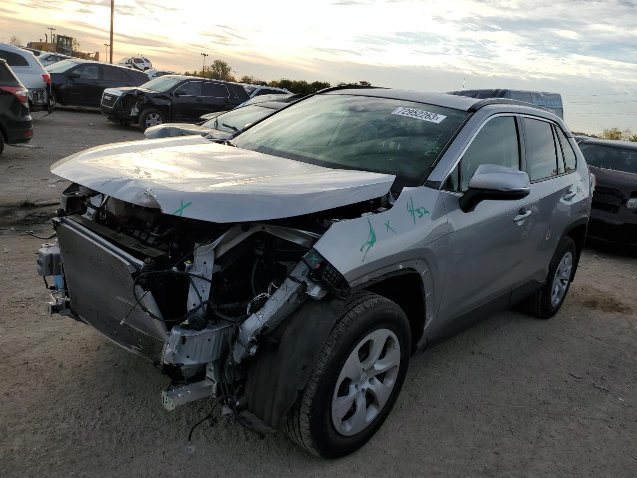 Image 1 of 2020 TOYOTA RAV4 LE 2020 with VIN JTMG1RFV5LD067614