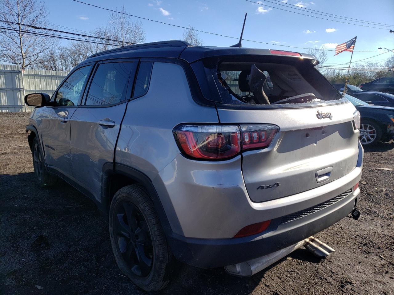 Изображение 2 2020 JEEP COMPASS LATITUDE 2020 с VIN 3C4NJDBB7LT164913