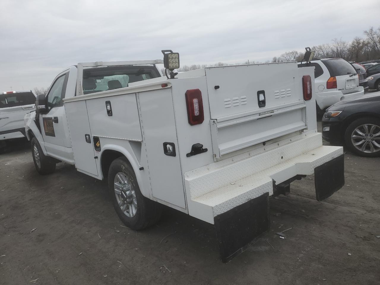 Obraz 2 z 2019 FORD F350 SUPER DUTY 2019 z VIN 1FDBF3A66KEG49802