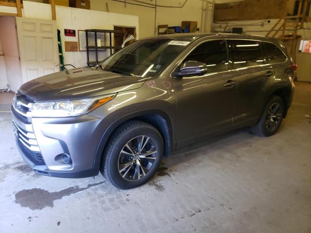 Image 1 of 2018 TOYOTA HIGHLANDER LE 2018 with VIN 5TDBZRFH0JS867316