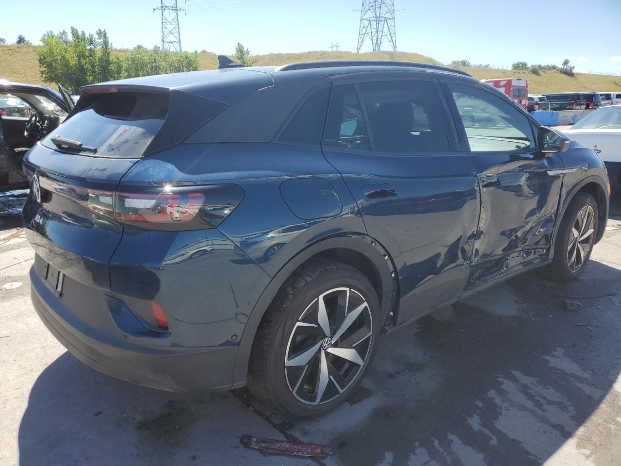 Image 3 of 2023 VOLKSWAGEN ID.4 PRO S 2023 with VIN 1V2GNPE85PC008710