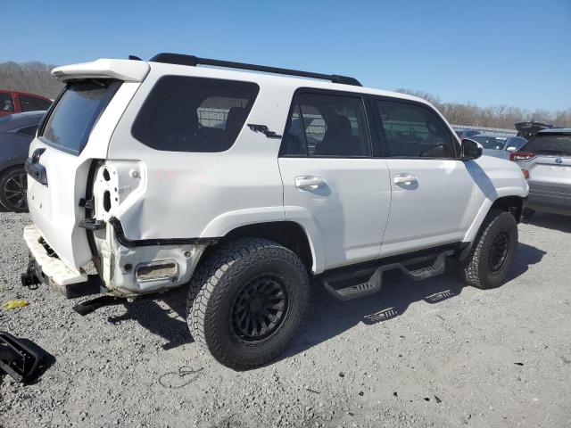 Image 3 of 2018 TOYOTA 4RUNNER SR5/SR5 PREMIUM 2018 with VIN JTEBU5JR4J5517213