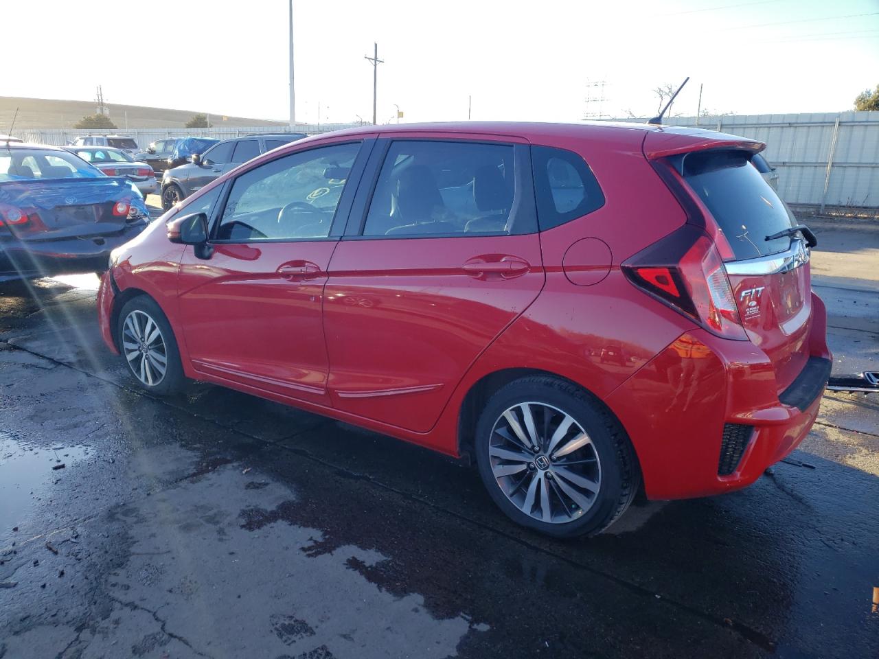 Изображение 2 2015 HONDA FIT EX 2015 с VIN 3HGGK5H85FM738772