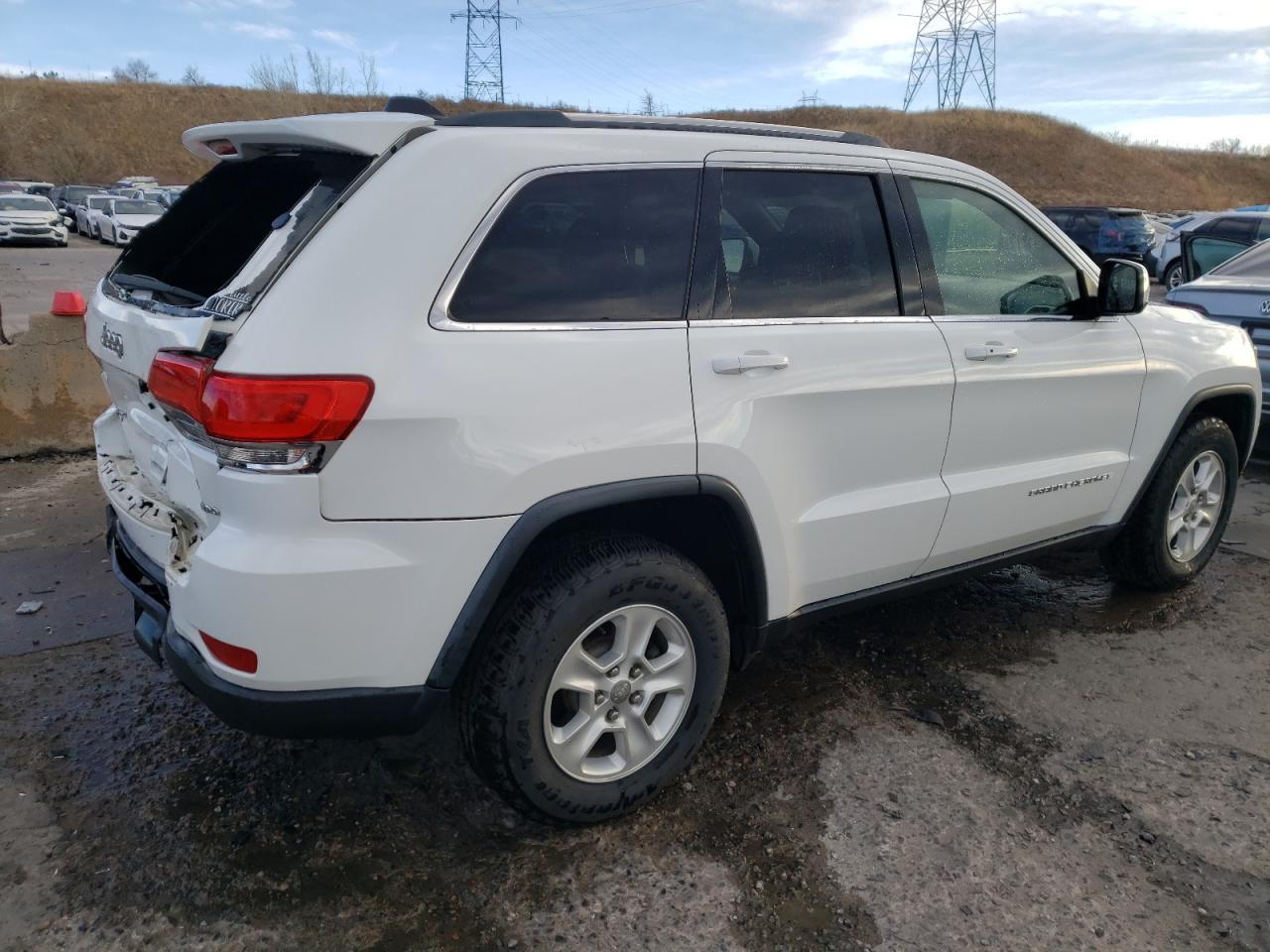 Image 3 of 2015 JEEP GRAND CHEROKEE LAREDO 2015 with VIN 1C4RJFAG4FC228643
