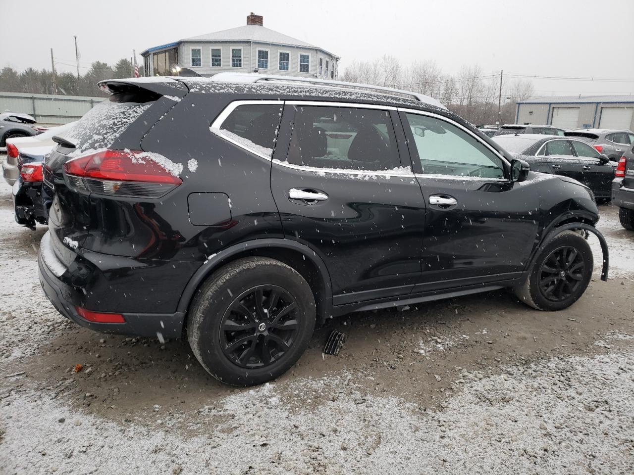Image 3 of 2019 NISSAN ROGUE S 2019 with VIN KNMAT2MV2KP522457
